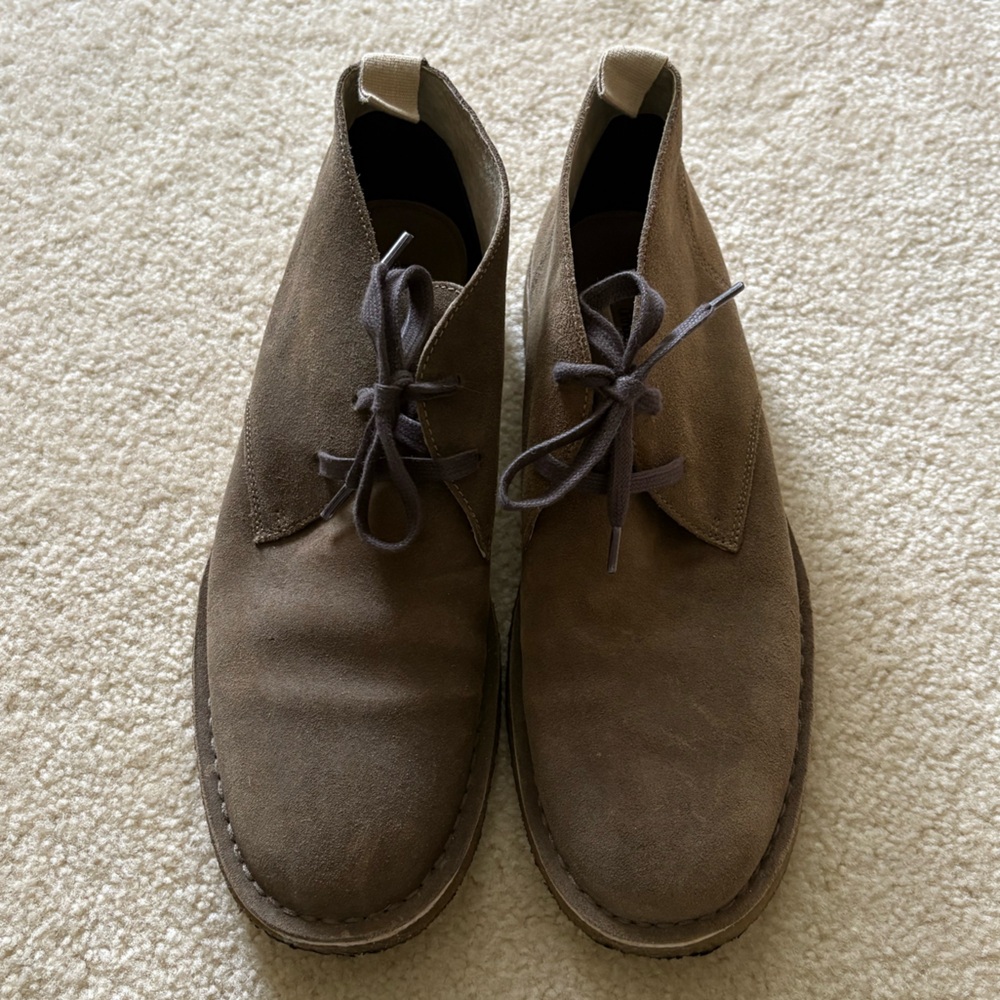 Banana Republic Men’s Ortholite Suede Leather Lace Up Shoes. Size 11.5.